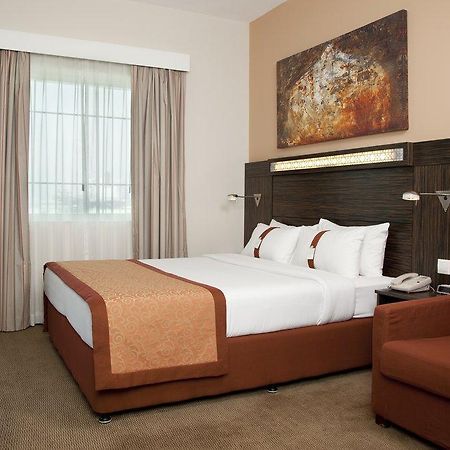 Holiday Inn Express Dubai Jumeirah, An Ihg Hotel Exterior photo