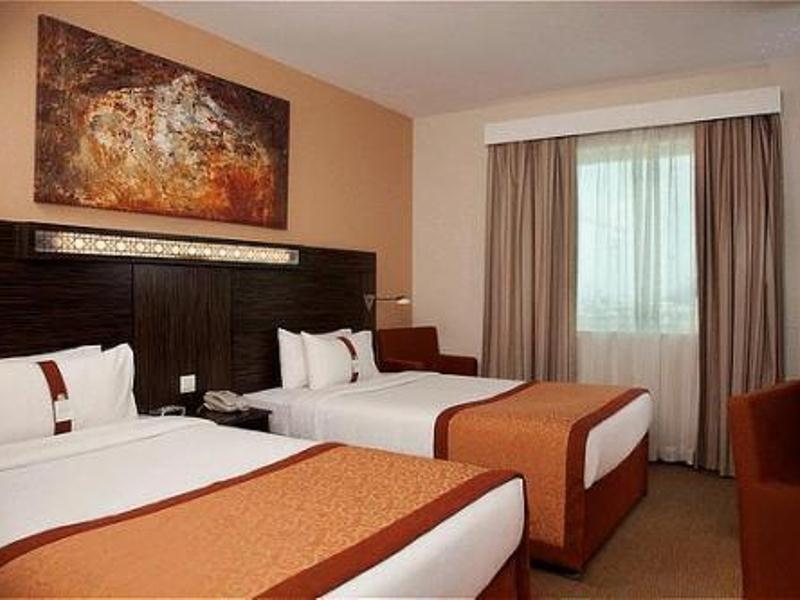 Holiday Inn Express Dubai Jumeirah, An Ihg Hotel Exterior photo