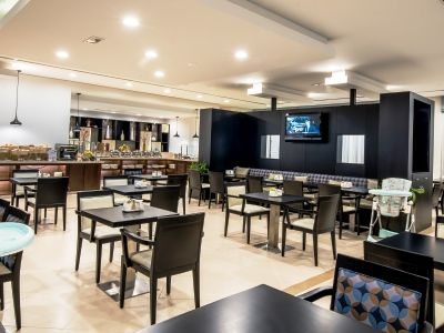 Holiday Inn Express Dubai Jumeirah, An Ihg Hotel Exterior photo