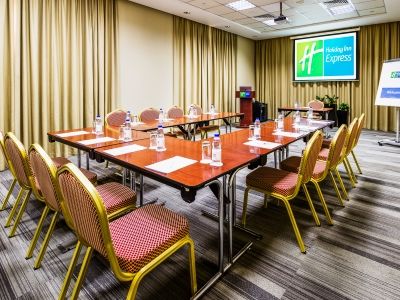 Holiday Inn Express Dubai Jumeirah, An Ihg Hotel Exterior photo